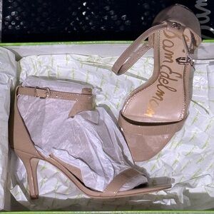 NIB Sam Edelman Heel Size 6 (Beige)